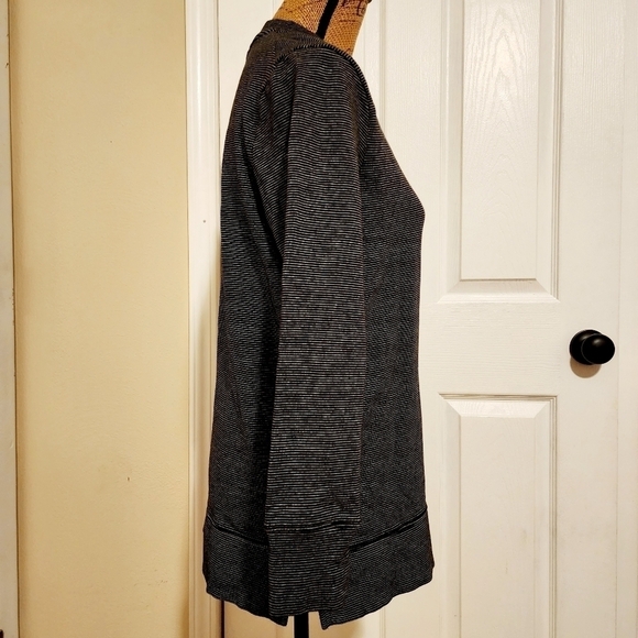 Daily Ritual Black White Stripe Crew Neck Sweater Women's Small Side Slit Tunic - Picture 2 of 8